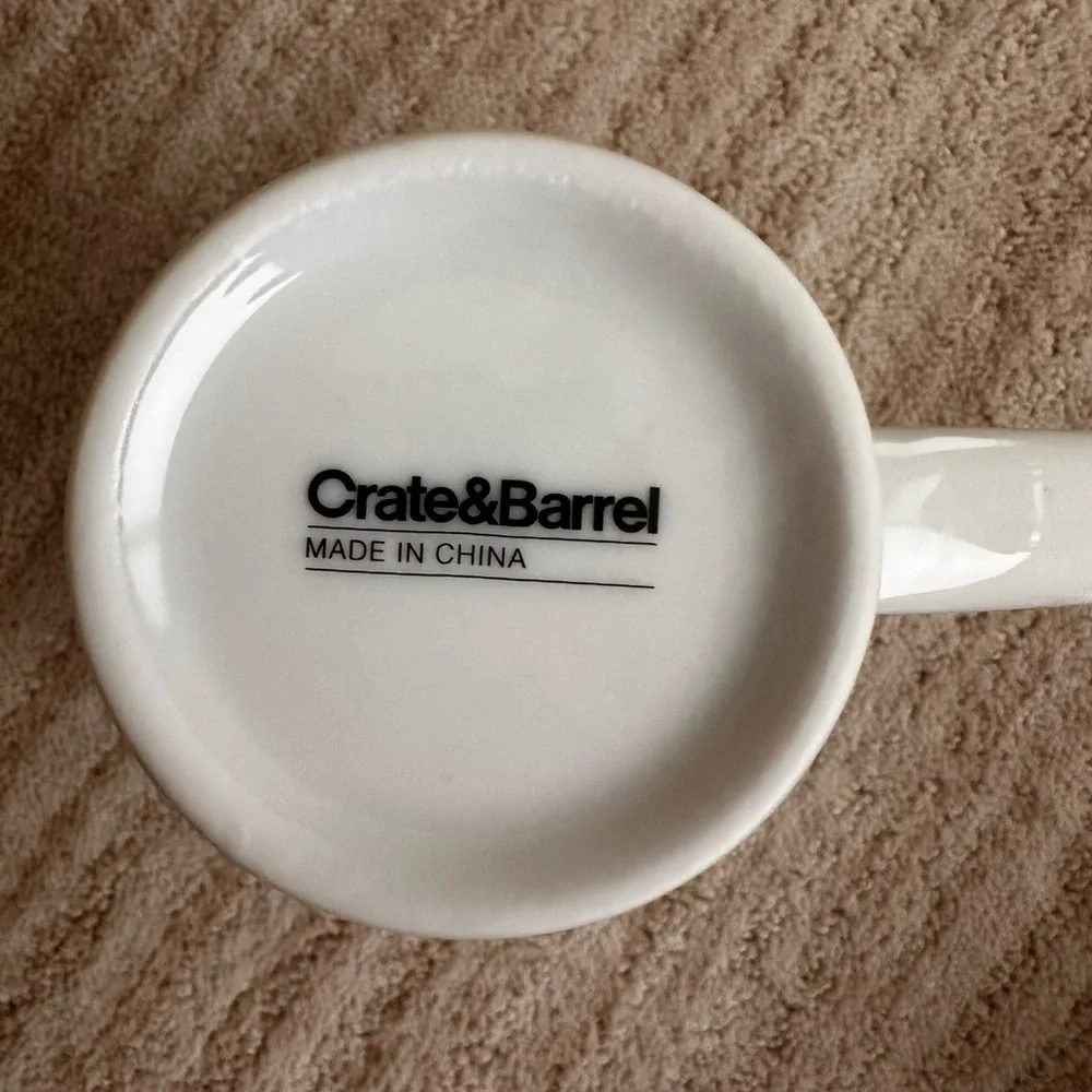 Set of 2 Crate & Barrel GINGERBREAD MAN Skating Snowflakes Coffee Cup Mug 4 1/2